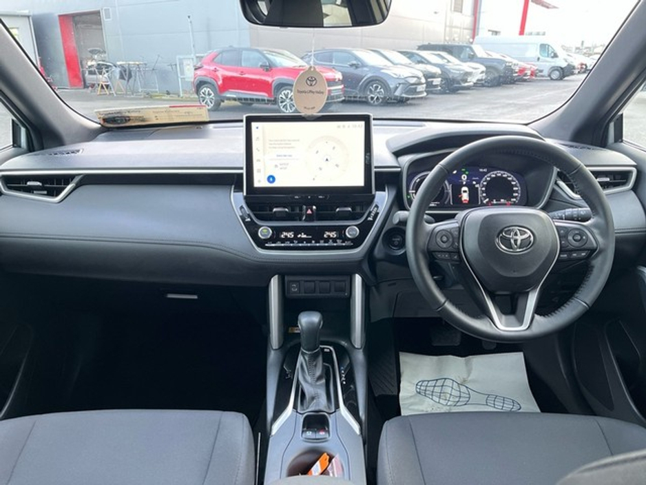 2025 Toyota Corolla Cross COROLLA CROSS 1.8 SPORT €41,450
