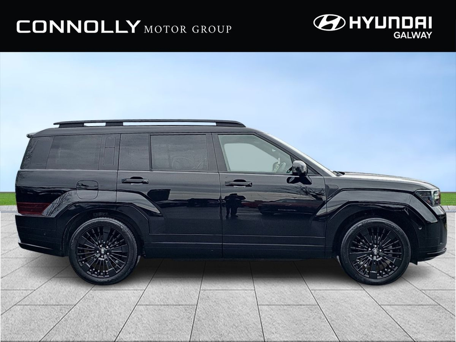 2024 Hyundai Santa Fe - image 3