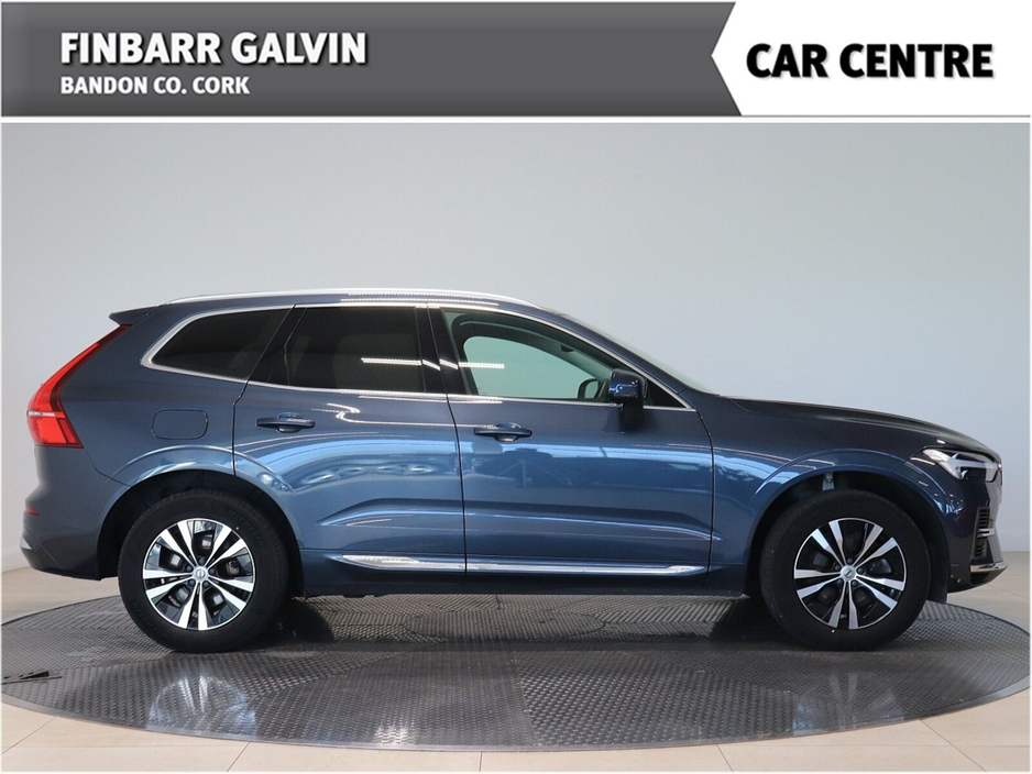 2023 Volvo XC60 - image 8