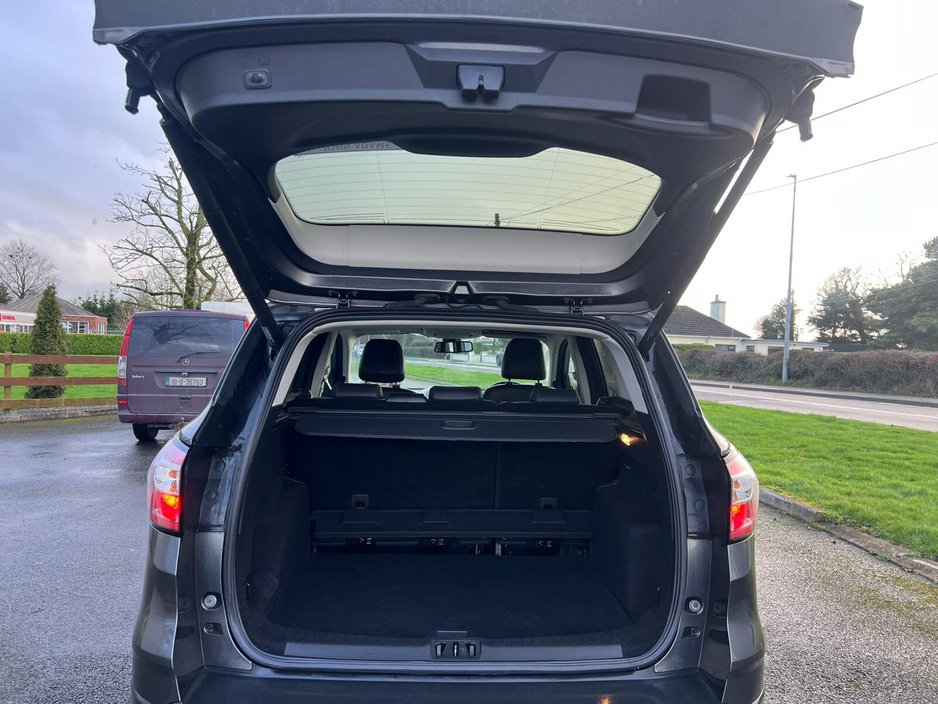 2017 Ford Kuga 1.5TDCi 120PS FWD Titanium €11,500