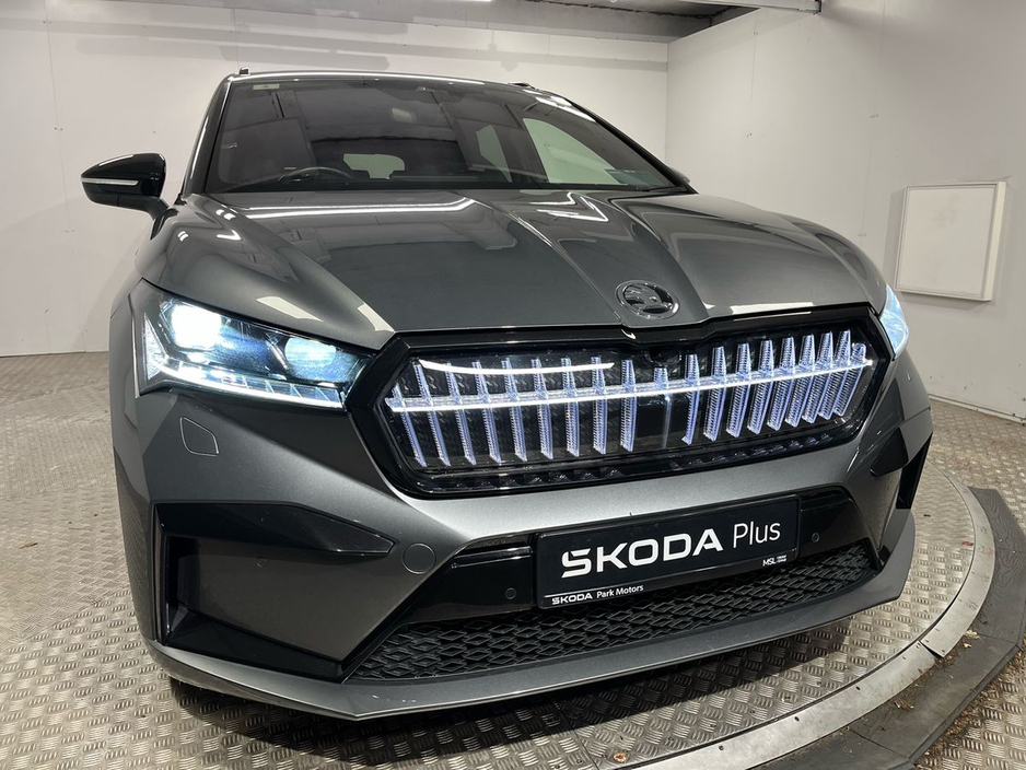 2024 Skoda Enyaq Sportline IV 80 - Crystal Grille - Reversing Camera - Ambient Lighting - Sat Nav - Climate Control - Heated Seats - Keyless Start - Apple CarPlay/Android Auto €41,950