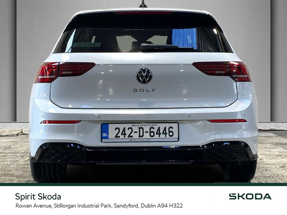 2024 Volkswagen Golf - image 12