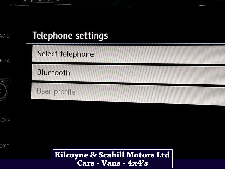 2017 Volkswagen Golf - image 30