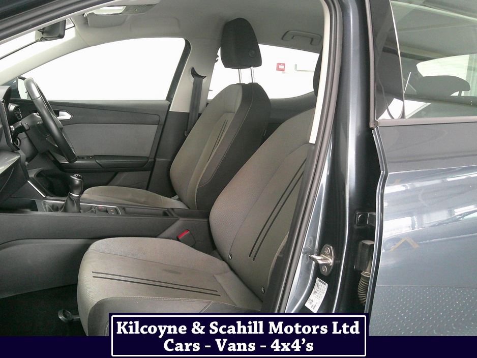 2022 SEAT Leon - image 13