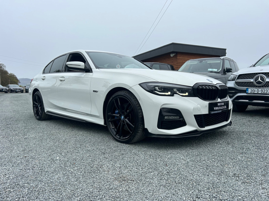 2022 BMW 3 Series - image 42