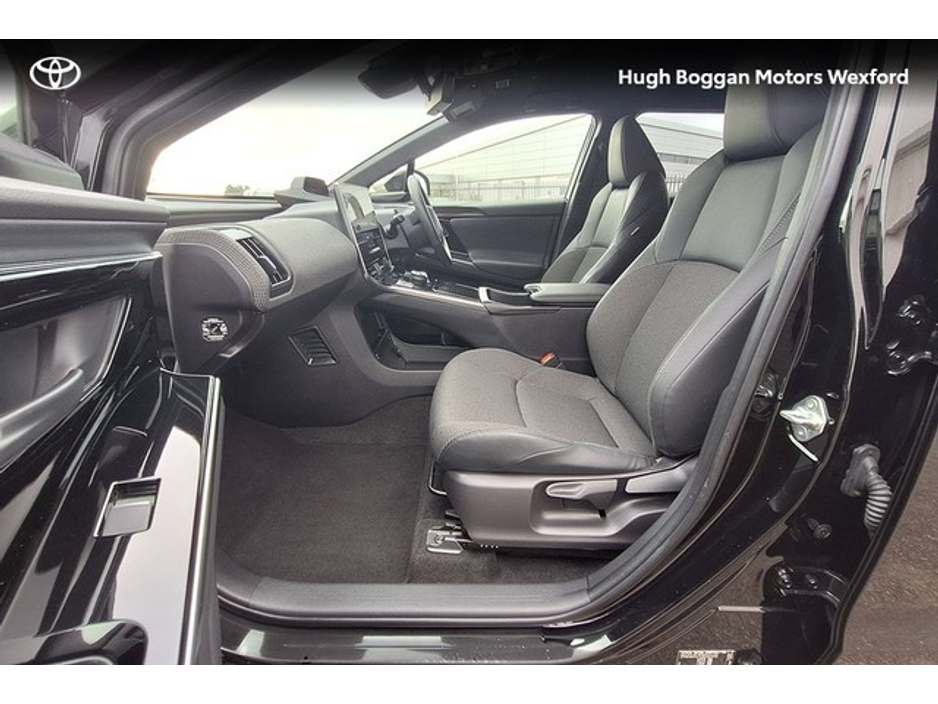 2023 Toyota bZ4X - image 7