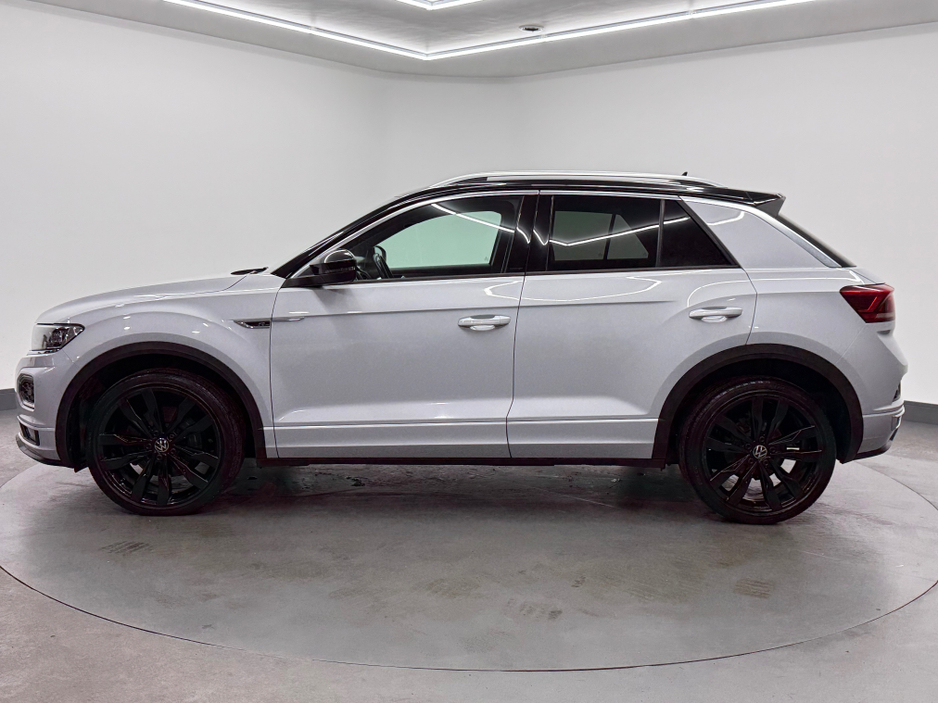 2022 Volkswagen T-Roc R-LINE 1.5 TSI D7F 150HP 5DR A €28,995