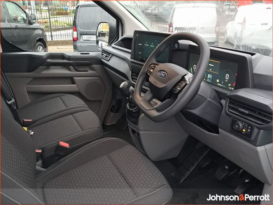 2026 Ford Transit Custom LWB Leader €32,560
