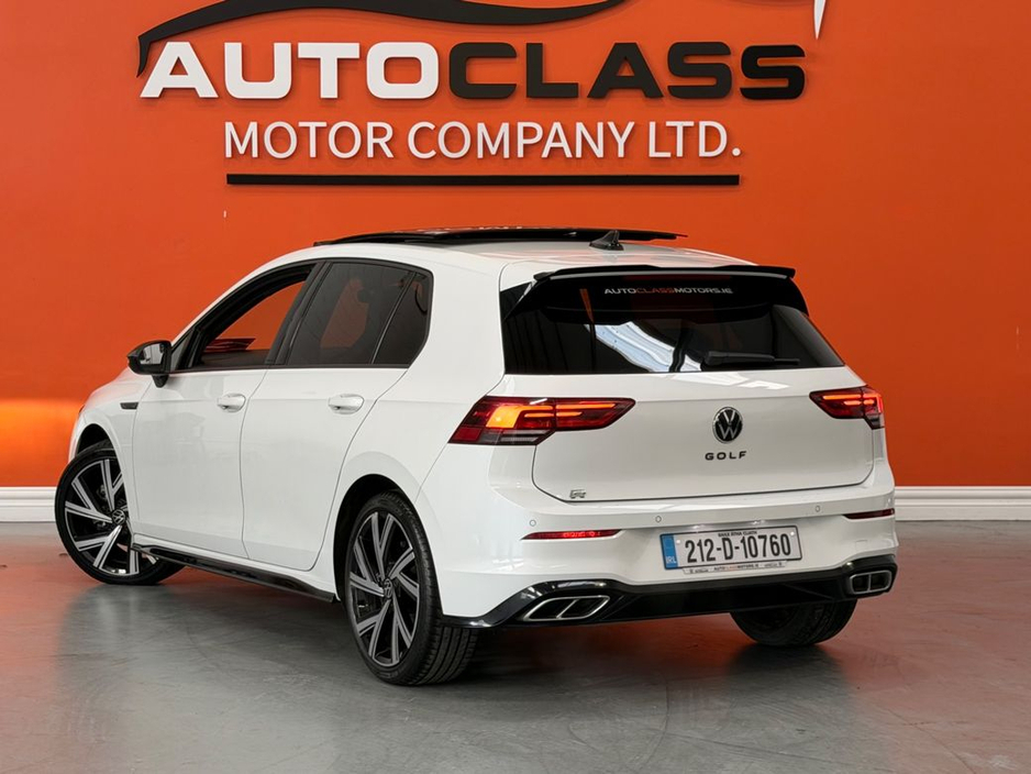 2021 Volkswagen Golf - image 18