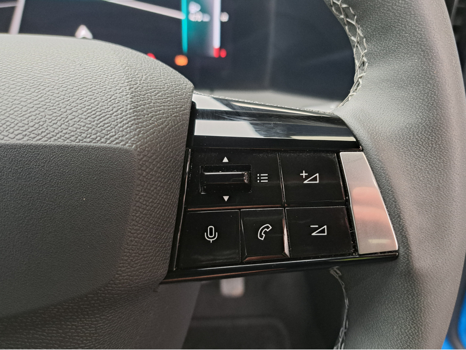 2025 Opel Astra ELEGANCE 1.2TURBO 110BHP **REVERSING CAMERA** €29,950