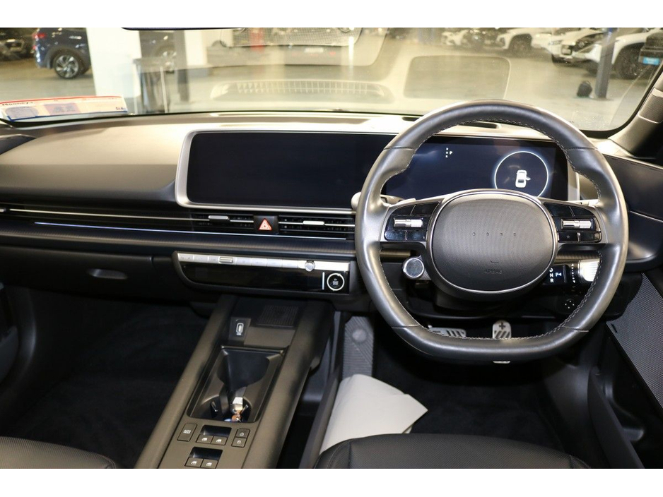 2024 Hyundai Ioniq 6 - image 5
