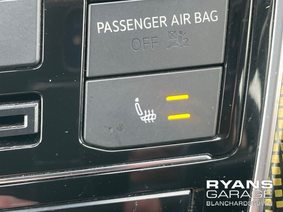 2019 Volkswagen up! 1.0 5DR AUTOMATIC   **HEATED SEATS** €11,995