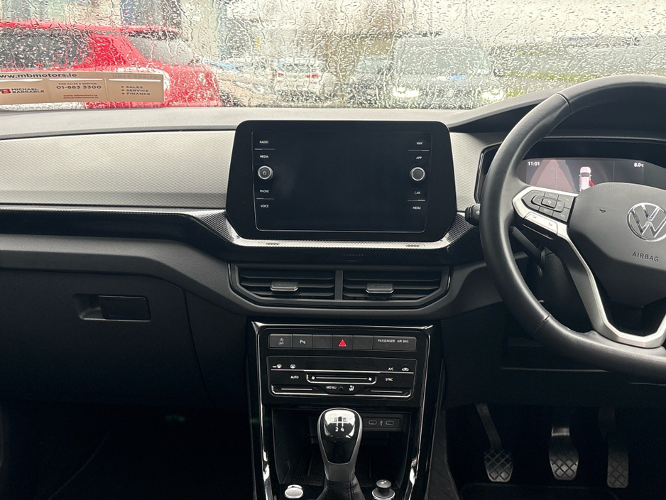 2025 Volkswagen T-Cross - image 8