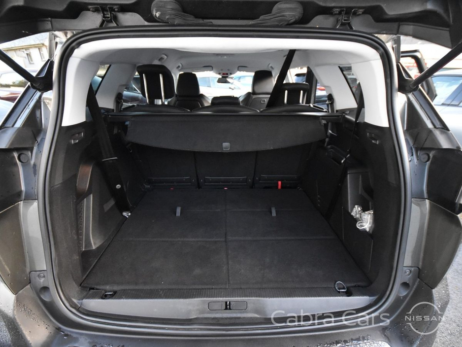 2019 Peugeot 5008 - image 13