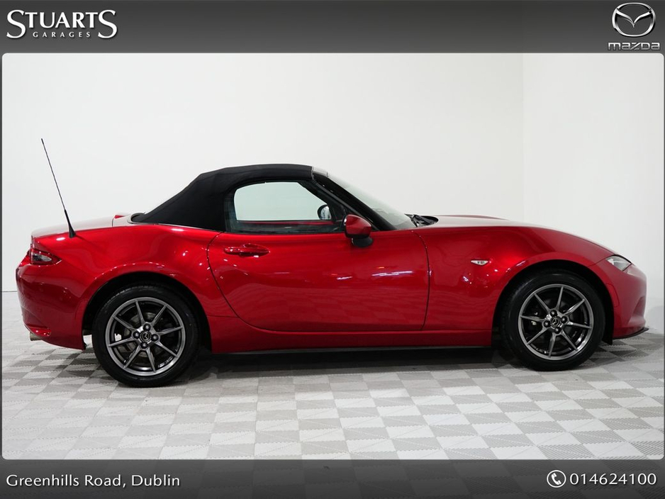 2017 Mazda MX-5 *SOLD DEPOSIT TAKEN*1.5P GT ROADSTER IN SOUL RED CRYSTAL WITH BLACK LEATHER. HEATED SEATS, 17” SMOKED ALLOYS, KEYLESS ENTRY, LANE DEPARTURE WARNING, B