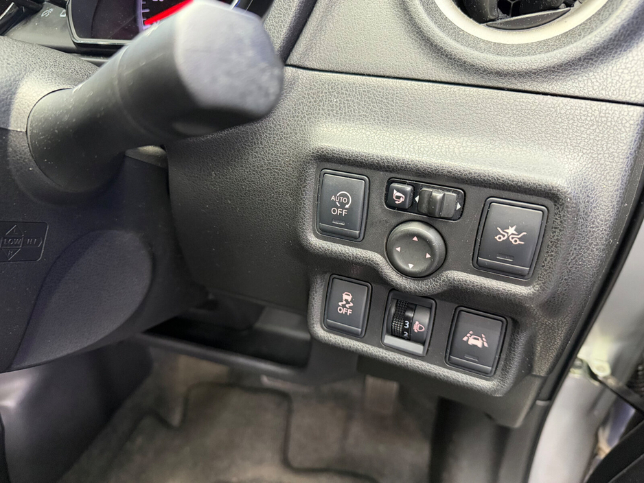 2016 Nissan Note - image 14