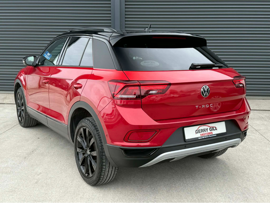2024 Volkswagen T-Roc - image 5