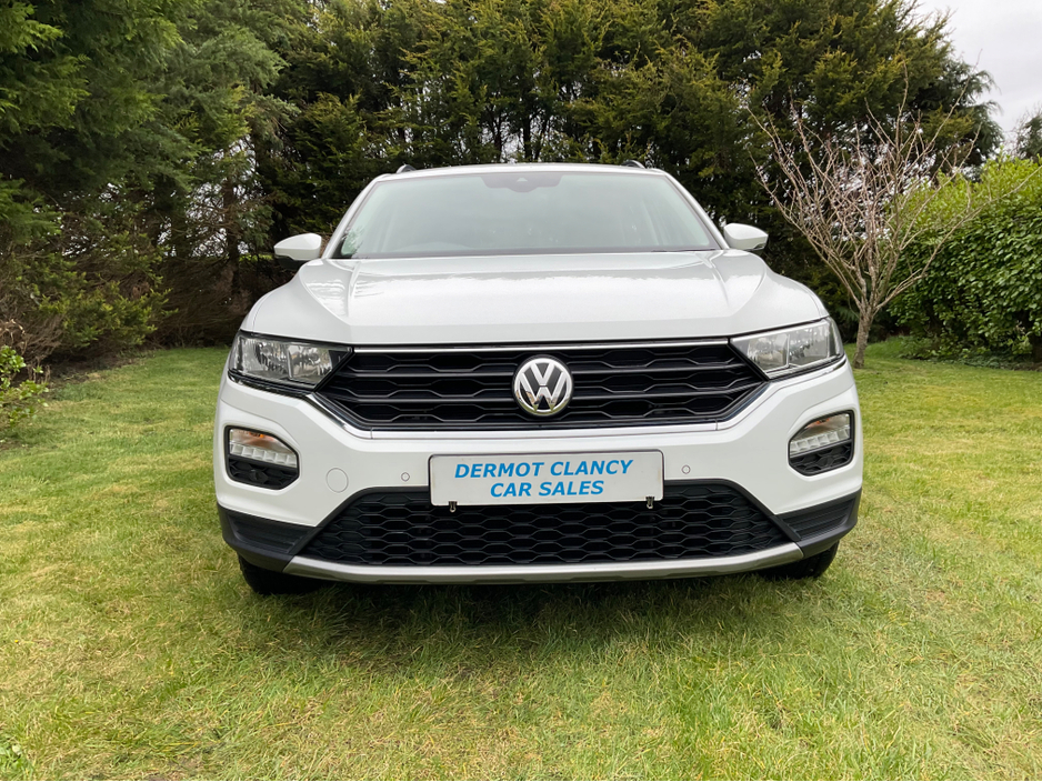 2019 Volkswagen T-Roc - image 3
