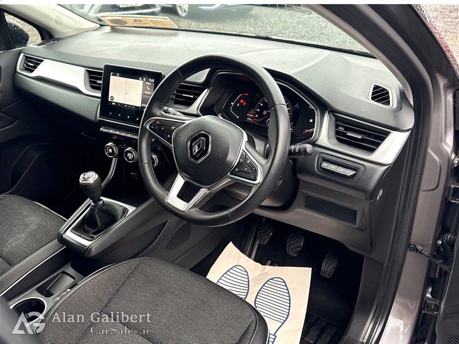 2023 Renault Captur TECHNO 1.0 TCE New model €89 PW €18,995