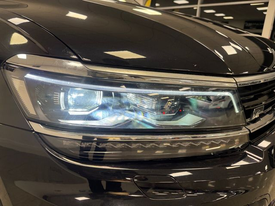 2020 Volkswagen Tiguan - image 21