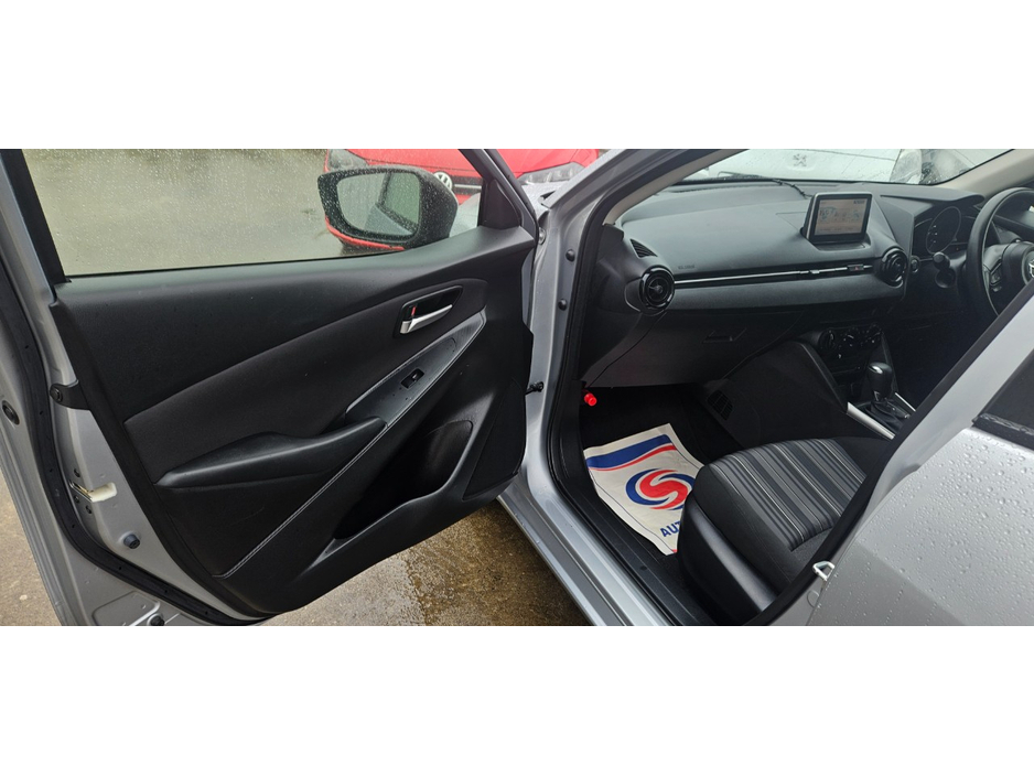 2017 Mazda Mazda2 - image 21