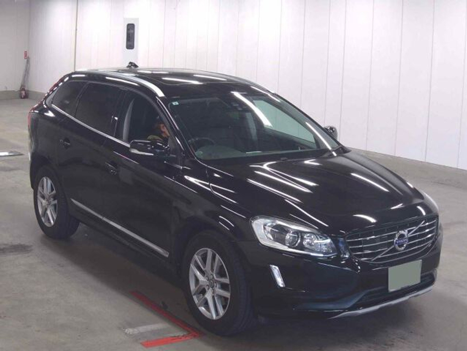 2017 Volvo XC60 2.0 SE LUX NAV (PAN ROOF) 190BHP AUTOMATIC **TOP SPEC / ACTIVE CRUISE CONTROL / BLIND SPOT ASSIST / ELECTRIC BOOTLID / FULL BLACK LEATHER / HEATED FRONT SEATS / REVERSE CAMERA / XENON HEADLIGHTS** €24,900