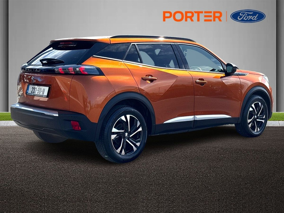 2023 Peugeot 2008 - image 3