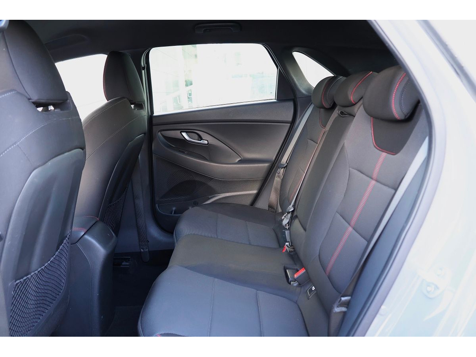 2021 Hyundai i30 - image 15