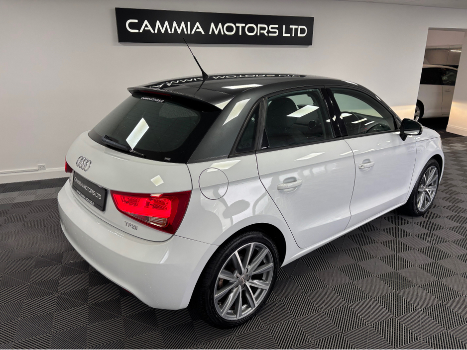 2013 Audi A1 - image 4