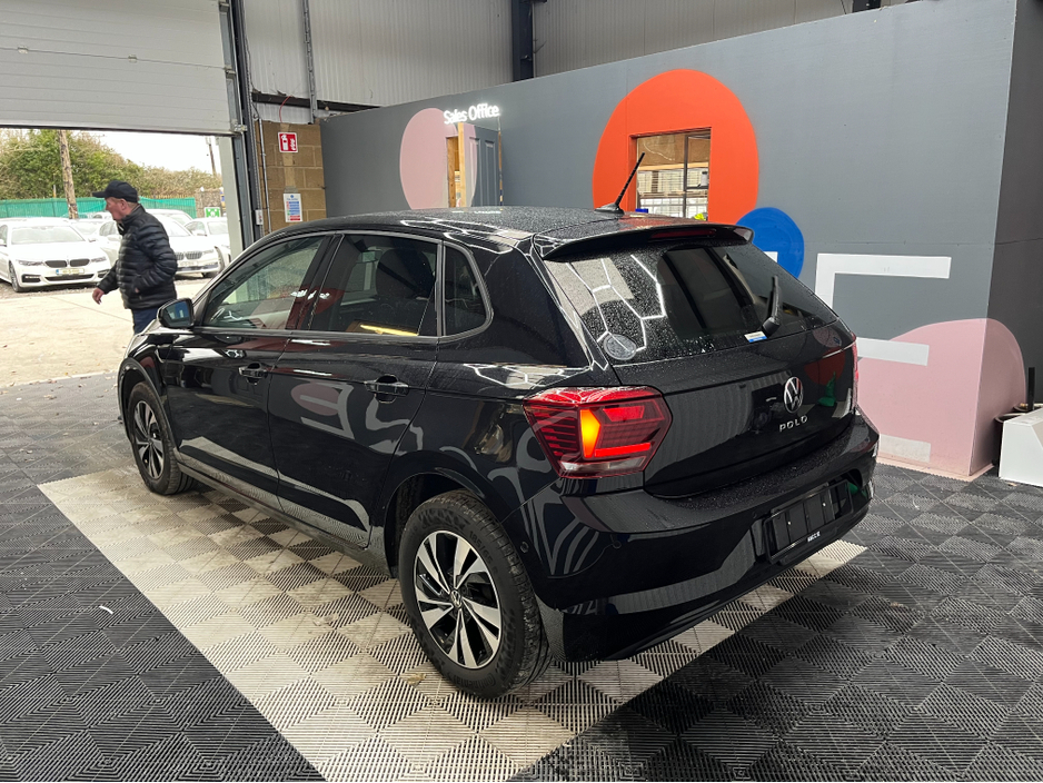 2021 Volkswagen Polo - image 4