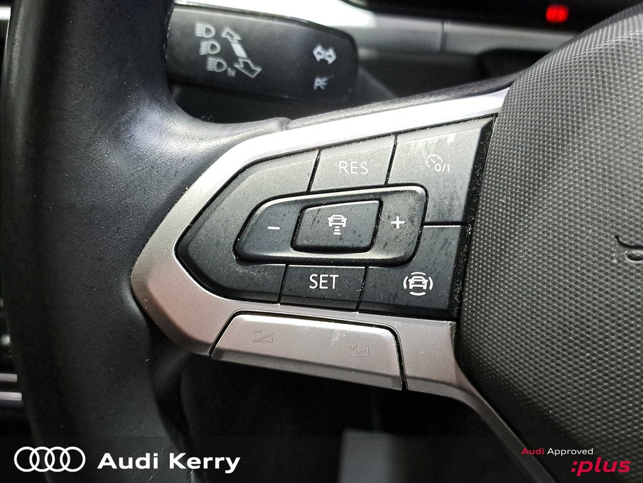 2023 Volkswagen T-Roc 2.0TDI 116HP LIFE €31,950