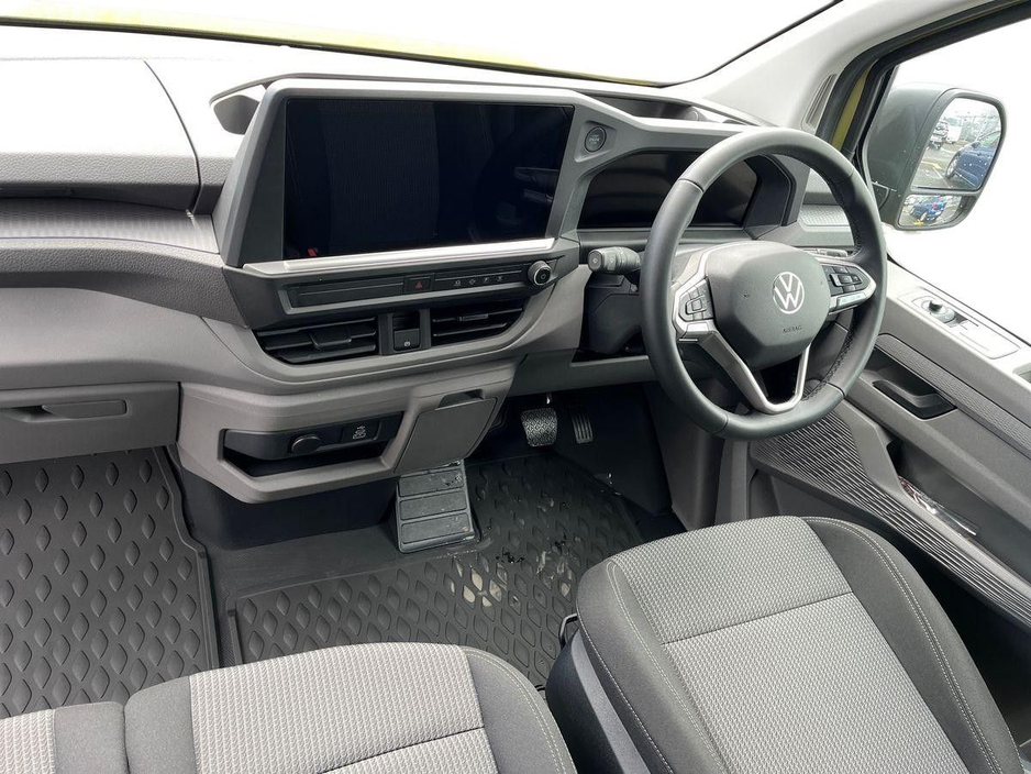 2026 Volkswagen Transporter - image 8