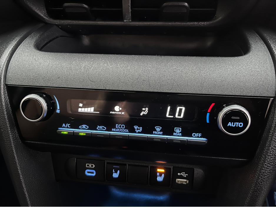 2023 Toyota Yaris Cross Z ADVENTURE HYBRID AUTOMATIC 1.5 PETROL //HEATED SEATS AND STEERING WHEEL//REVERSE CAMERA//ADAPTIVE CRUISE CONTROL// €28,950