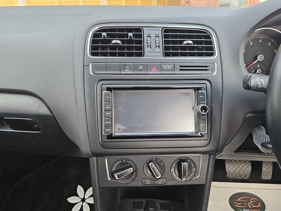 2016 Volkswagen Polo - image 28