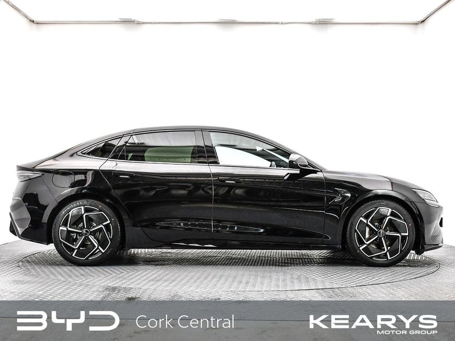 2024 BYD Seal 82.5kWh Design RWD €39,888