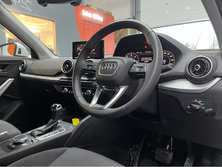 2024 Audi Q2 €36950 2024 AUDI Q2 35TDI ADVANCED 2.0 AUTOMATIC / CRUISE CONTROL / REVERSE CAMERA / HEATED SEATS / APPLE CARPLAY €36,950