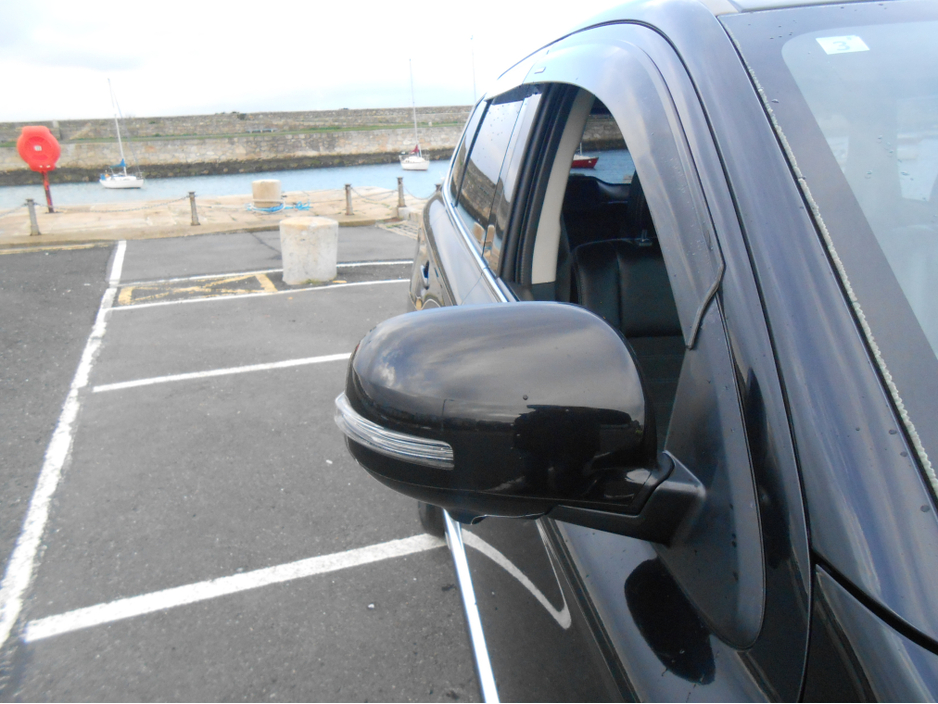 2017 Mitsubishi Outlander PHEV Intense €18,995