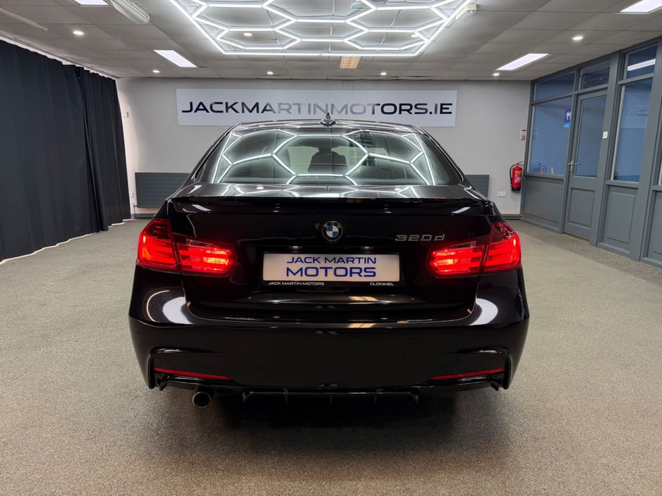 2016 BMW 3 Series - image 11