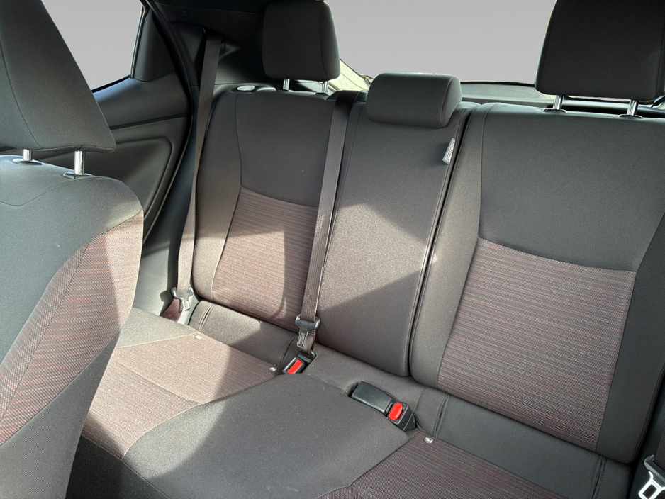 2020 Toyota Yaris - image 15
