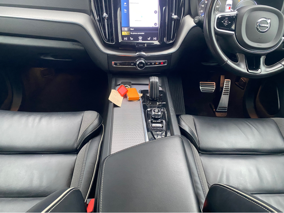 2021 Volvo XC60 2.0 R-DESIGN T6 RCHARG AWD AUTO 337BHP €28,800