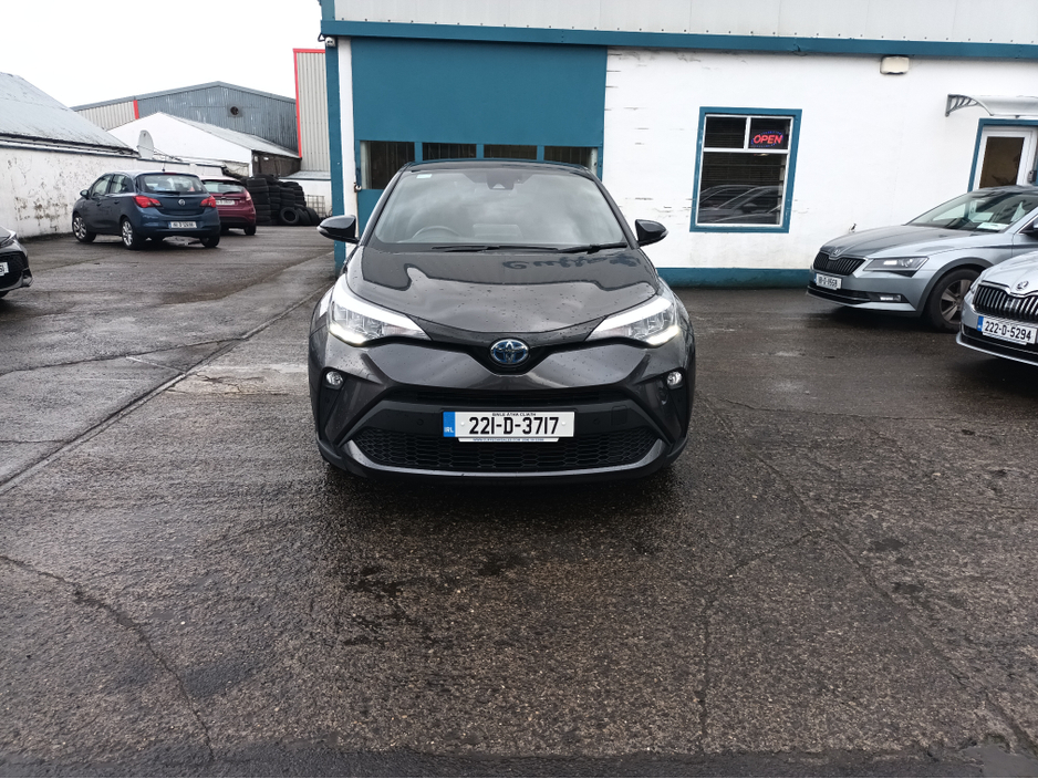 2022 Toyota C-HR - image 3