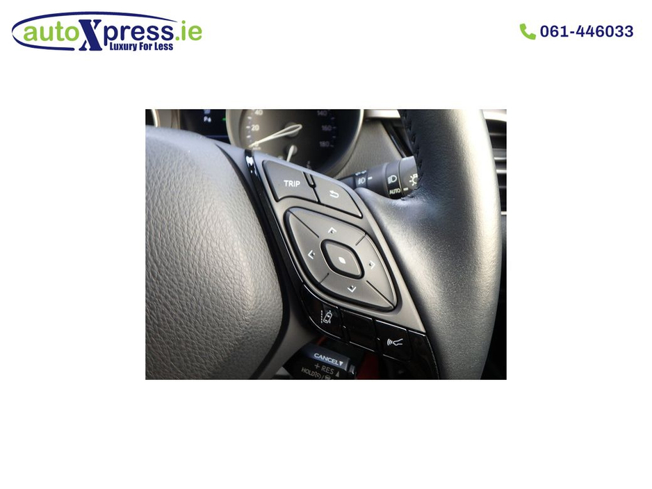 2021 Toyota C-HR Hybrid G, Ultra Low mileage, reversing camera