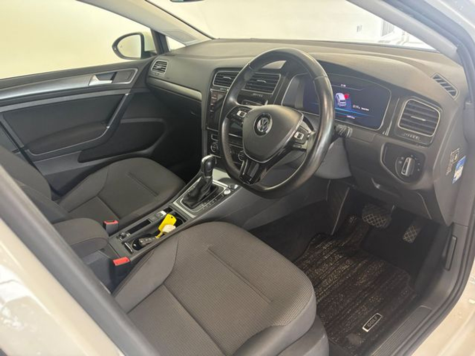 2020 Volkswagen Golf  €18,750