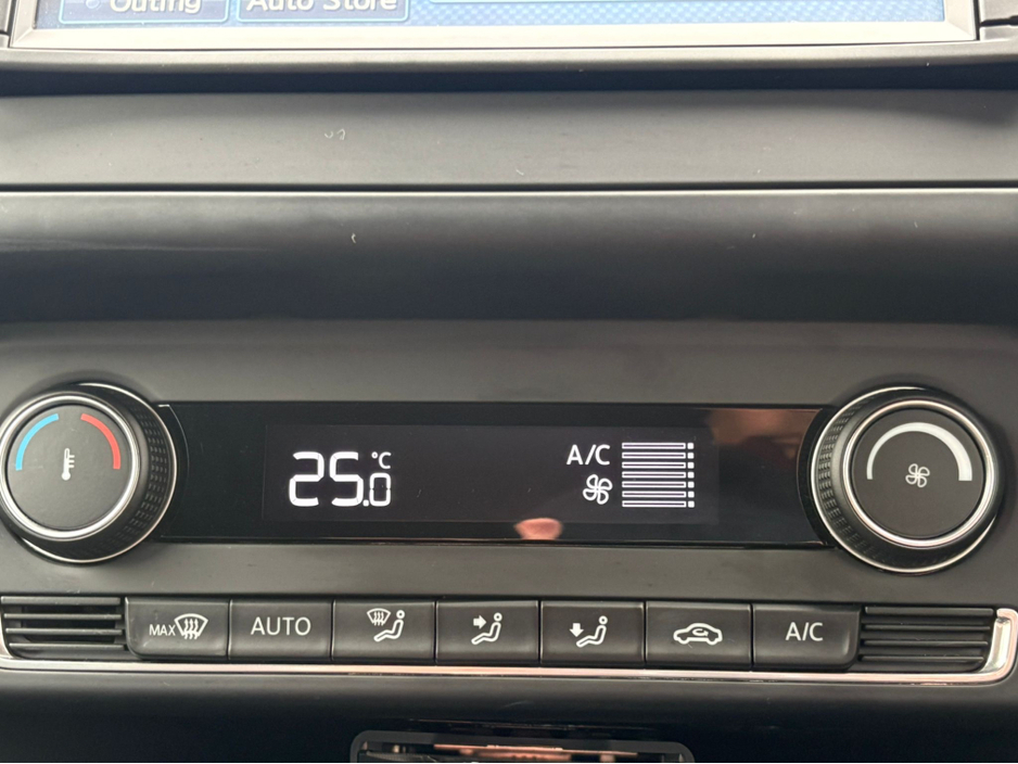 2014 Volkswagen Polo - image 6