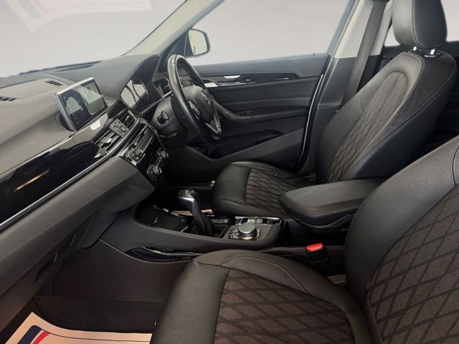 2019 BMW X1 - image 17