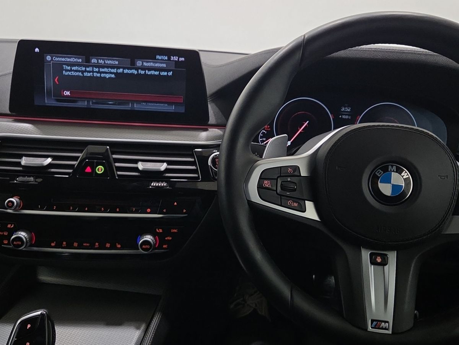 2019 BMW 5 Series 530d xDrive M Sport Saloon €36,950