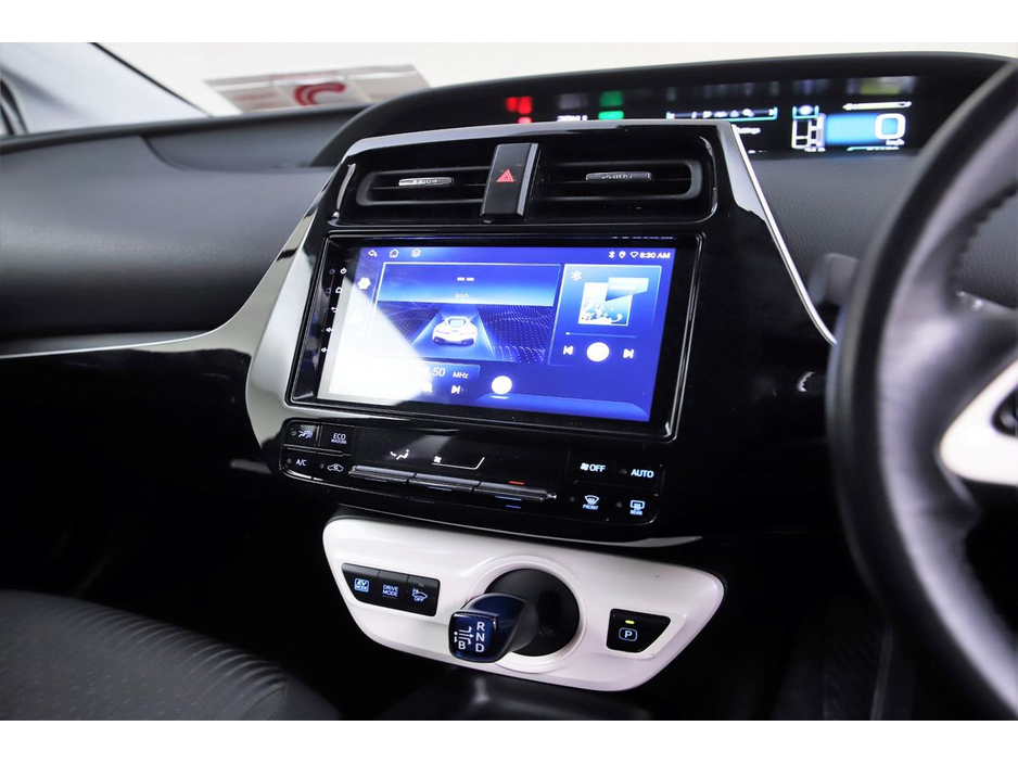 2019 Toyota Prius - image 16