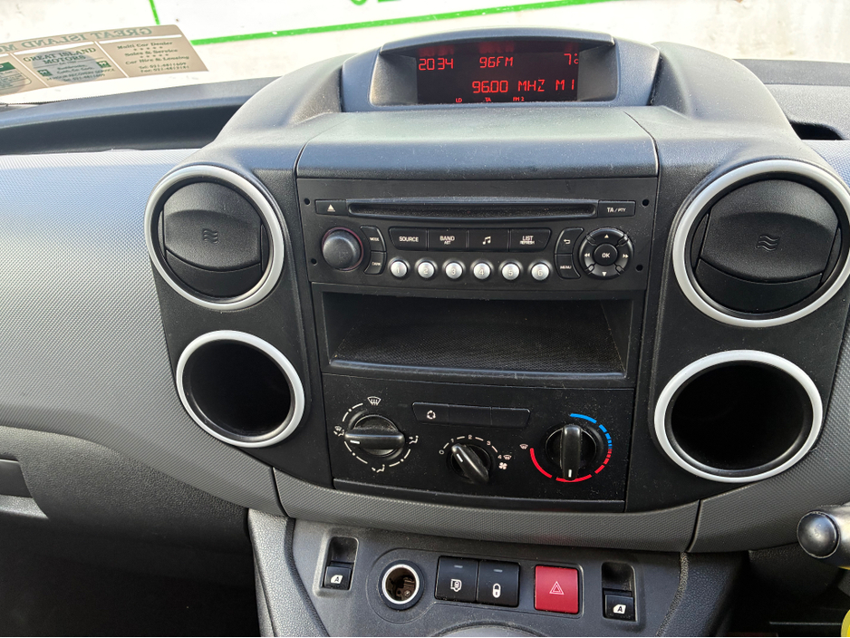 2014 Peugeot Partner 1.6 HDI 850 S L1 90 €3,450