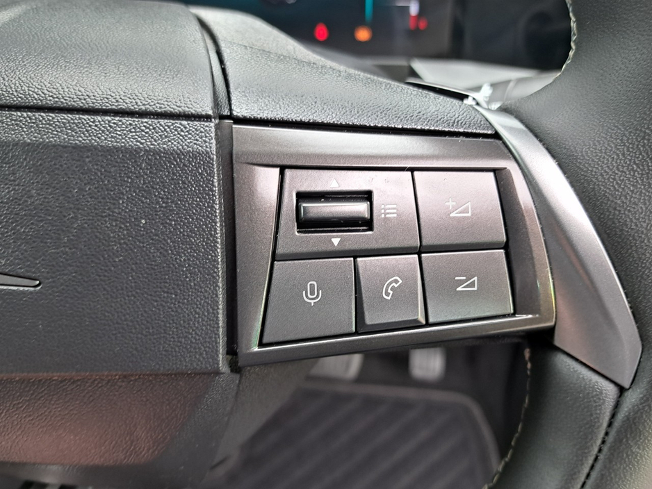 2025 Opel Mokka - image 23