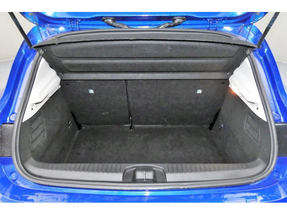 2022 Renault Clio - image 27